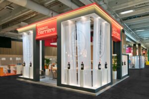Maison Barrière stand sur mesure Wine Paris vu de coté