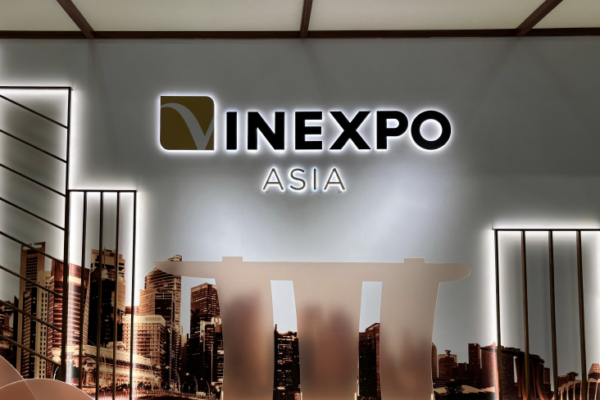 Them’s Concept à Vinexpo Asia Singapour : Stand de stands innovants pour les événements internationaux
